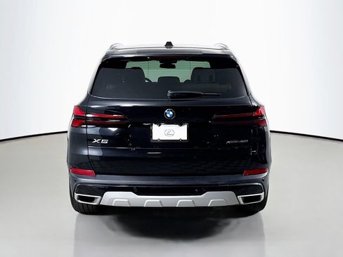 Used 2025 BMW X5 xDrive40i w/ Premium Package AWD/4WD image 6