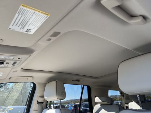 Certified 2024 GMC Yukon Denali image 19