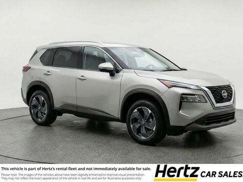 Used 2025 Nissan Rogue SV image 1