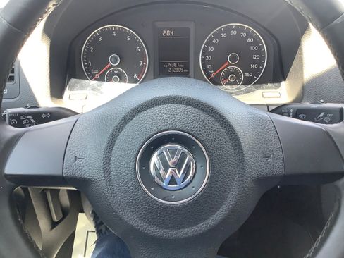 Used 2010 Volkswagen Jetta SE FWD image 16