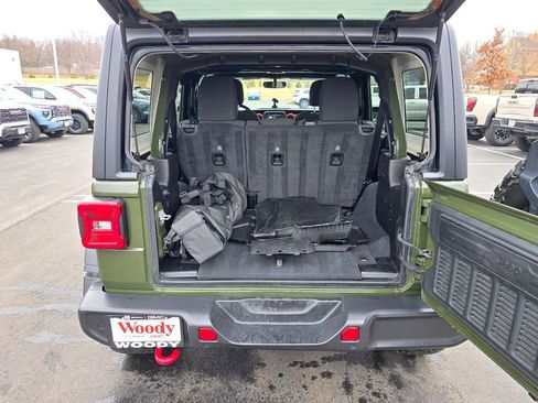 Used 2021 Jeep Wrangler Unlimited Rubicon w/ Safety Group image 26