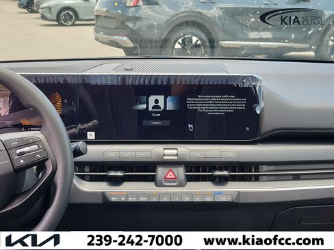 New 2026 Kia K4 FWD image 17