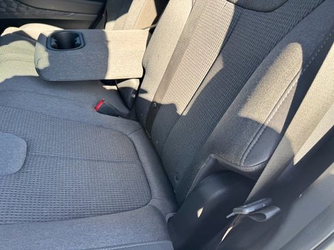 Certified 2023 Hyundai Santa Fe SEL image 16