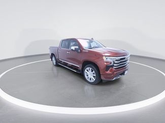 Used 2025 Chevrolet Silverado 1500 High Country w/ High Country Premium Package AWD/4WD video 2