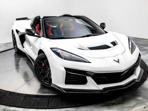 Used 2026 Chevrolet Corvette ZR1 w/ Stealth Interior Trim Package RWD image 33