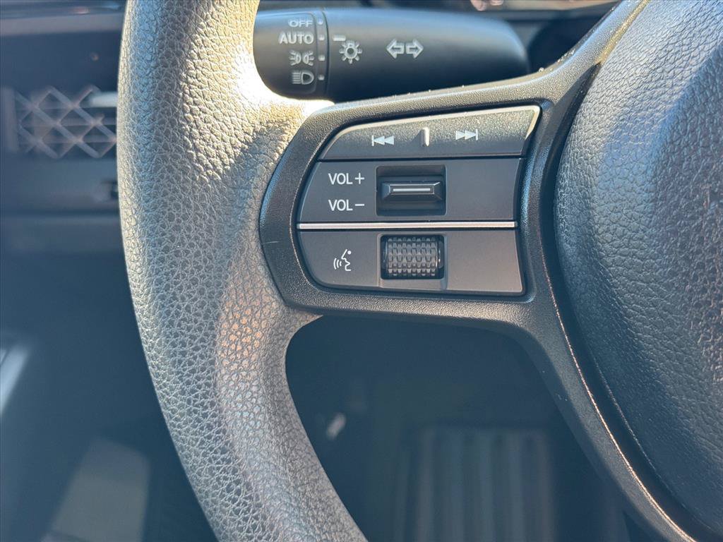 Used 2025 Honda Accord SE image 17