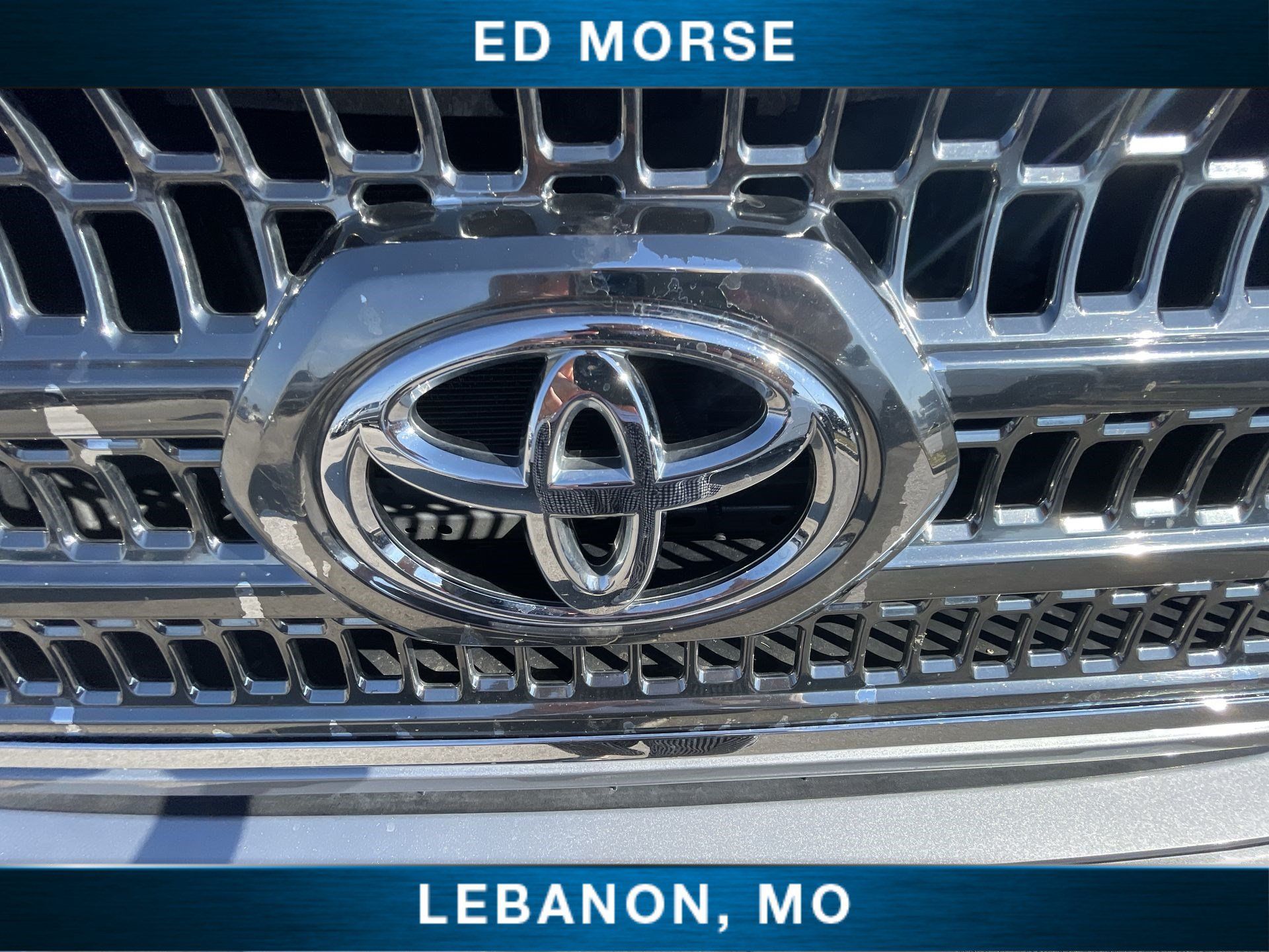 Used 2017 Toyota Tacoma TRD Sport w/ Tow Package (A/T) AWD/4WD image 28