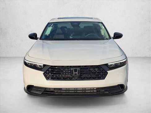 New 2025 Honda Accord SE image 5