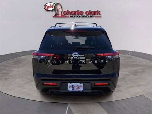 New 2026 Nissan Pathfinder SV image 5