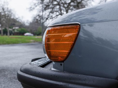 Used 1987 Mercedes-Benz 560 SL image 68