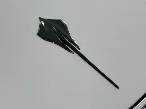 Used 2023 Chevrolet Corvette Stingray Coupe w/ Z51 Performance Package image 16