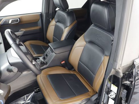 Used 2023 Ford Bronco Outer Banks AWD/4WD image 14