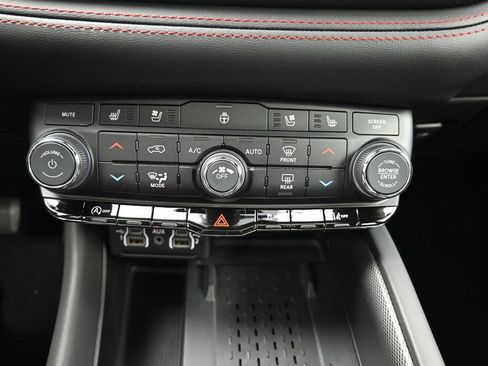 Used 2026 Dodge Durango GT AWD/4WD image 14