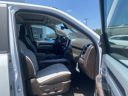 New 2025 RAM 2500 Laramie image 29
