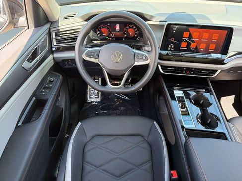 New 2026 Volkswagen Atlas Peak Edition AWD/4WD image 27