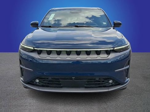 Used 2024 Jeep Wagoneer Launch Edition image 2