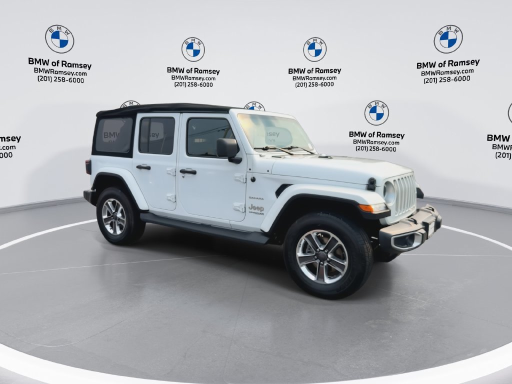 Used 2018 Jeep Wrangler Unlimited Sahara AWD/4WD image 2