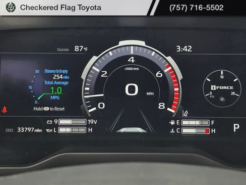 Used 2024 Toyota Tundra Limited AWD/4WD image 18