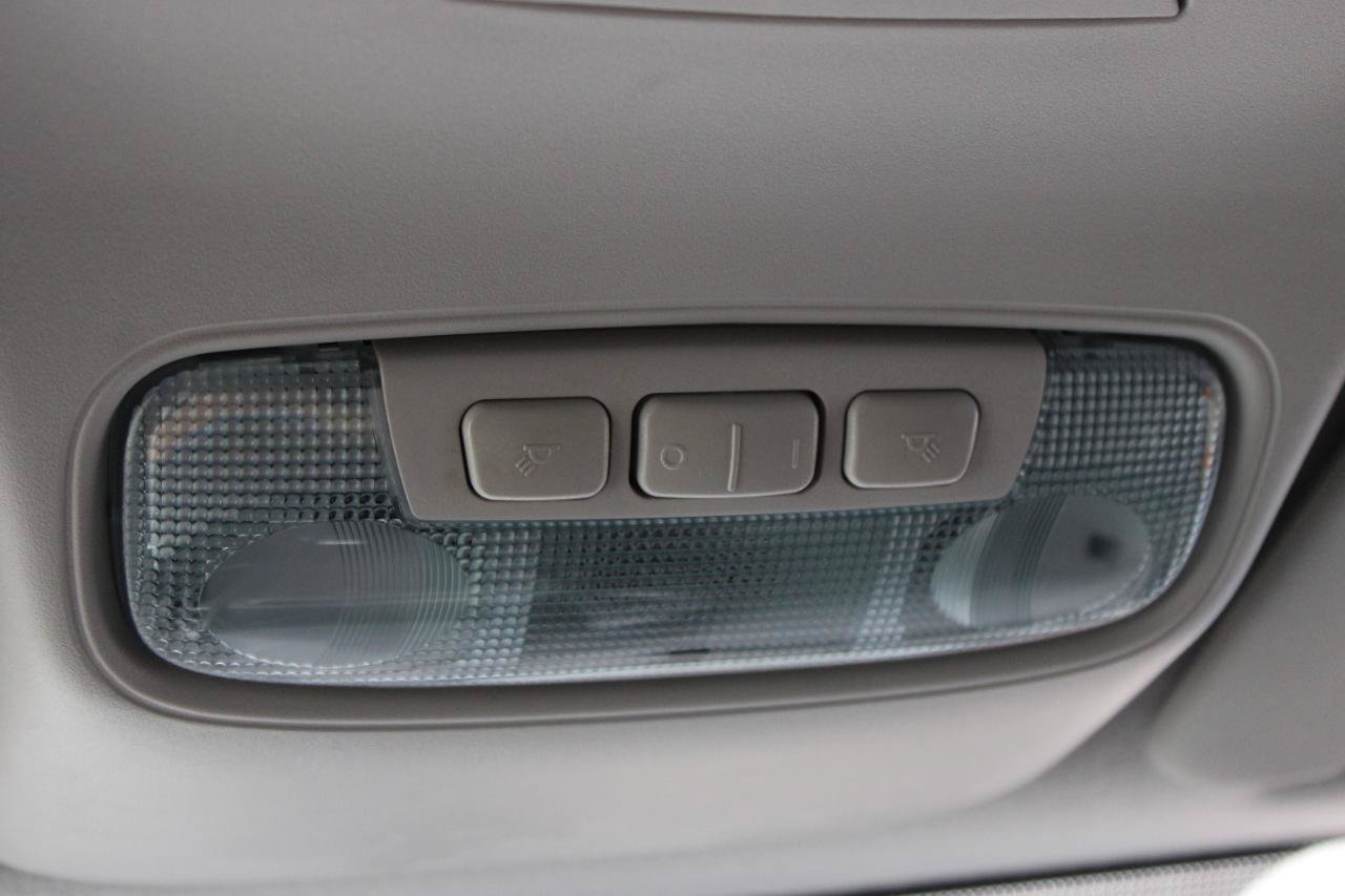 Used 2015 Ford Transit Connect XLT FWD image 36