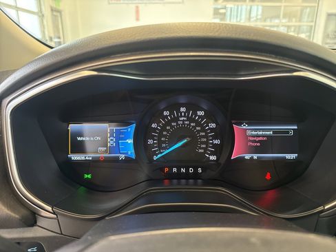 Used 2019 Ford Fusion SE image 5