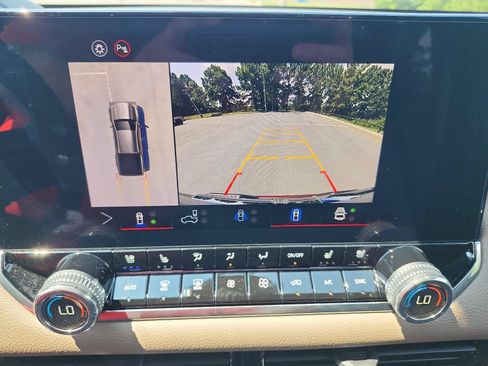 Certified 2026 GMC Canyon Denali AWD/4WD image 18
