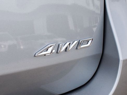 Used 2023 Ford Explorer XLT w/ Equipment Group 202A image 11