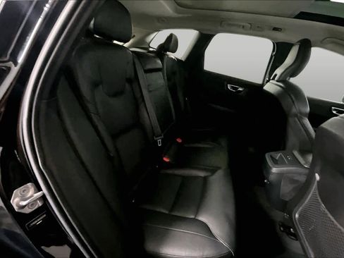 Used 2019 Volvo XC60 T5 Momentum w/ Premium Package AWD/4WD image 20