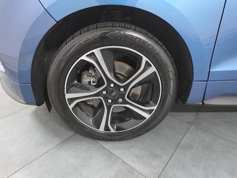 Used 2020 Ford Edge ST image 28