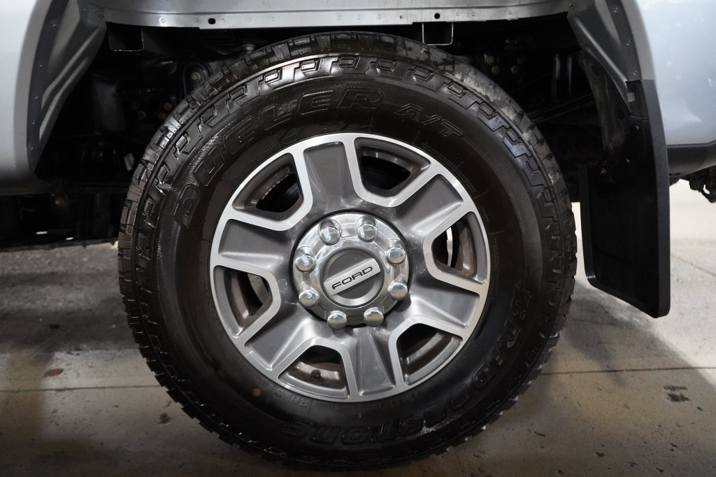 Used 2024 Ford F250 Lariat w/ Lariat Ultimate Package AWD/4WD image 36