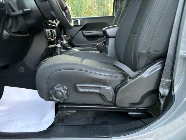 Used 2021 Jeep Wrangler Unlimited Sport AWD/4WD image 21