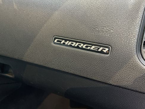 Used 2023 Dodge Charger R/T w/ Blacktop Package image 37