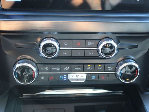 New 2026 Ford F250 Lariat w/ Tremor Off-Road Package image 29