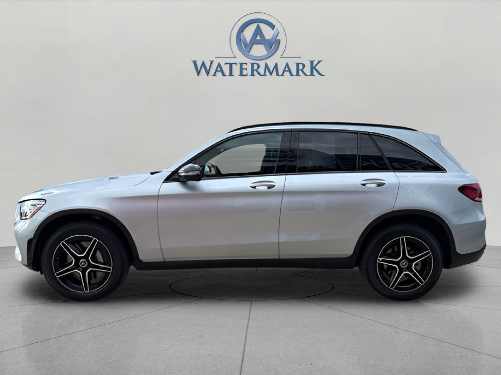 Used 2022 Mercedes-Benz GLC 300 4MATIC image 3