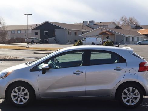 Used 2012 Kia Rio LX image 9