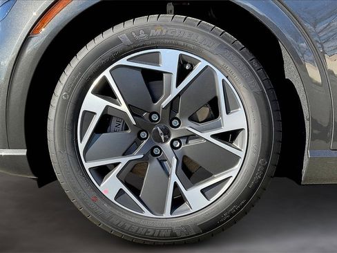 New 2026 Genesis GV60 19 image 12