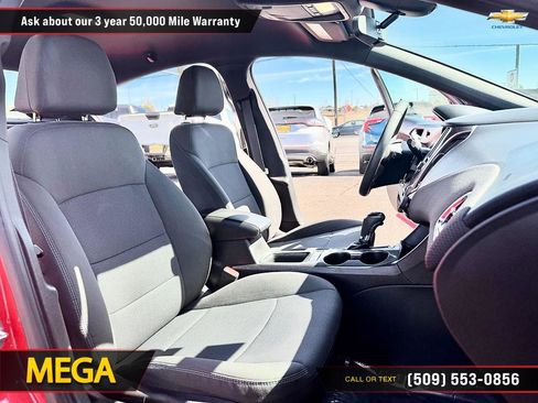 Used 2017 Chevrolet Cruze LT w/ RS Package FWD image 17