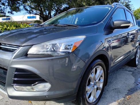 Used 2014 Ford Escape Titanium w/ Equipment Group 401A AWD/4WD image 17