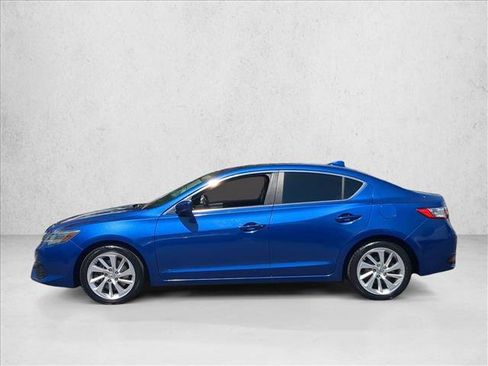 Used 2017 Acura ILX w/ AcuraWatch Plus Package FWD image 10