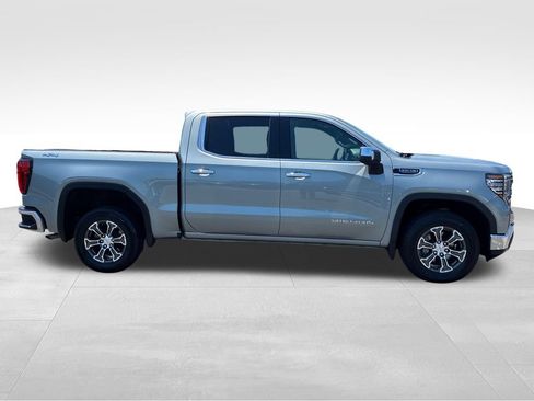 Used 2026 GMC Sierra 1500 SLT AWD/4WD image 7
