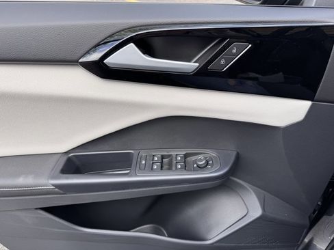 New 2025 Volkswagen Taos S image 3