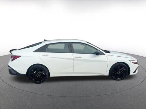 Used 2026 Hyundai Elantra Sport FWD image 13