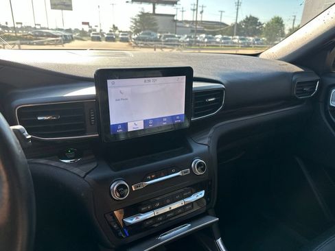 Used 2020 Ford Explorer Limited RWD image 28