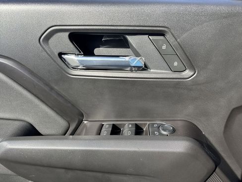 Used 2025 GMC Canyon Elevation image 23