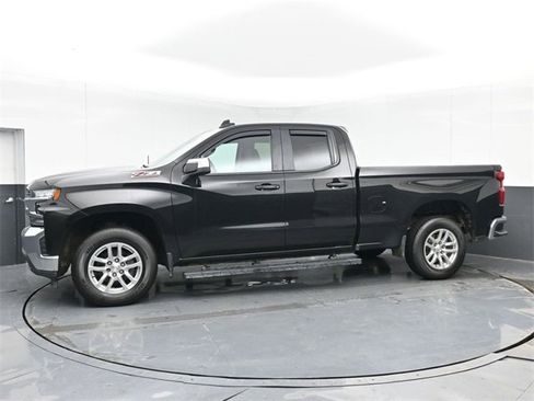 Used 2020 Chevrolet Silverado 1500 LT w/ Trailering Package image 5