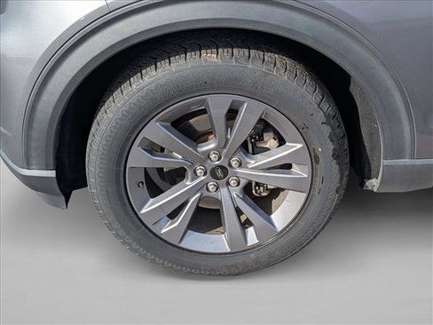 Used 2021 Ford Explorer XLT w/ Equipment Group 202A image 15