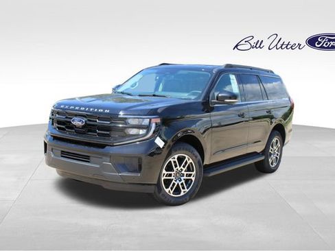 New 2026 Ford Expedition Active RWD image 1