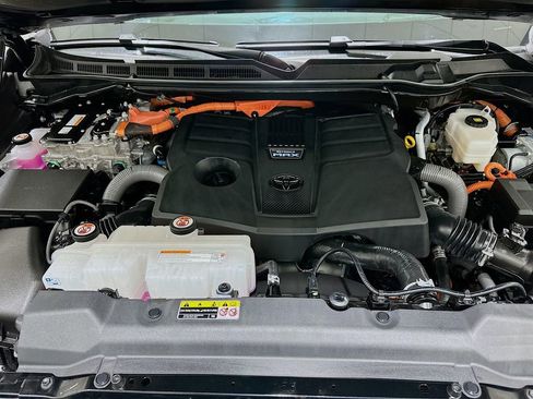 Used 2025 Toyota Tundra 1794 Edition image 32