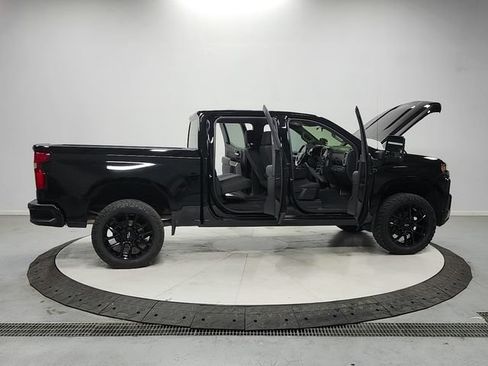 Used 2022 Chevrolet Silverado 1500 RST w/ Z71 Off-Road Package AWD/4WD image 16
