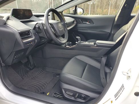 Certified 2025 Toyota Prius Limited image 15