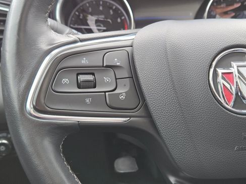 Used 2022 Buick Encore GX Essence w/ Experience Buick Package image 36